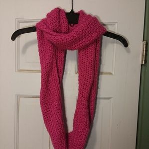 Hot pink heavy knit scarf
